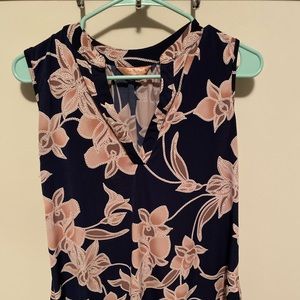 Super nice floral top!